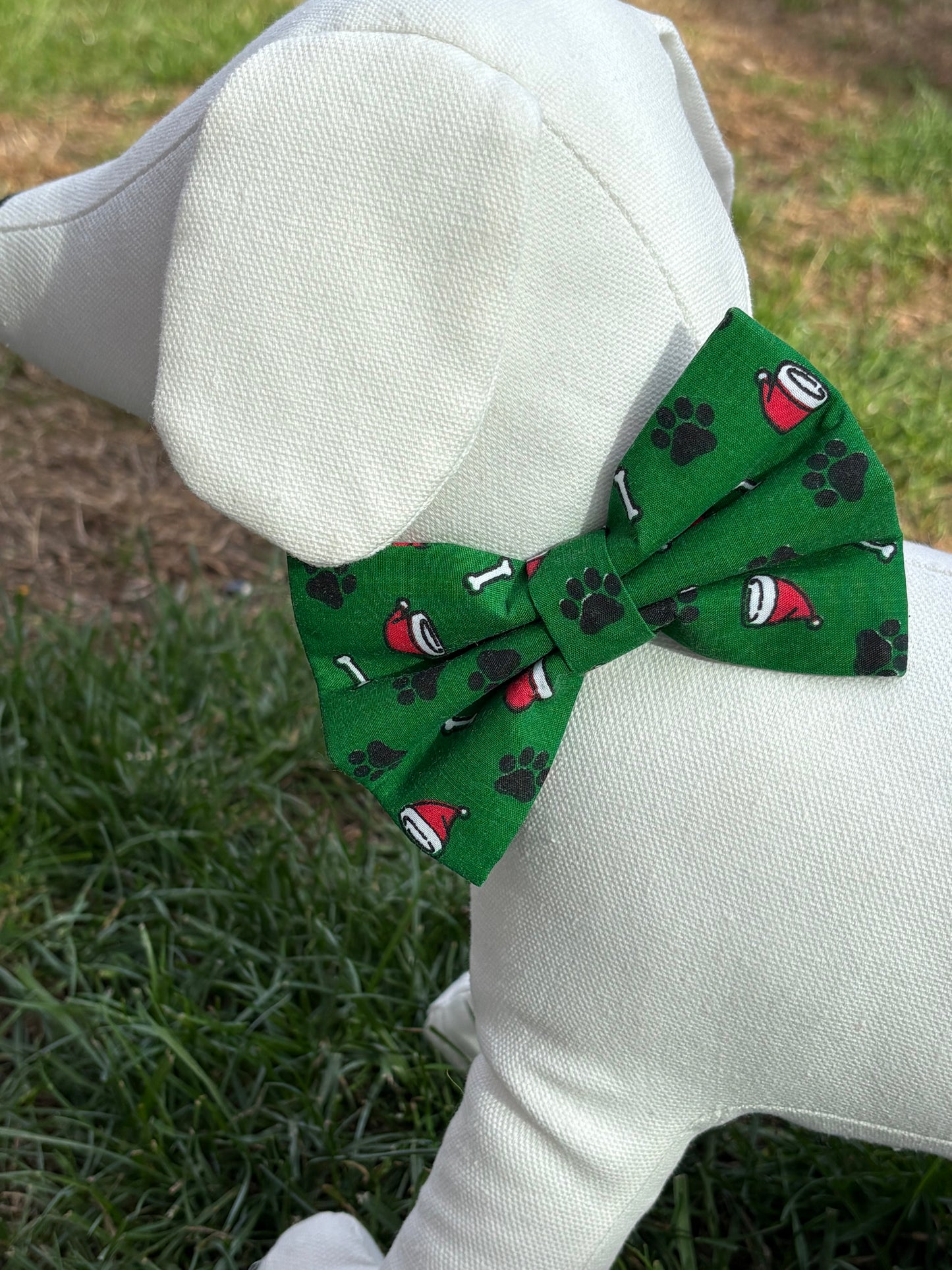 Green Christmas paw/santa hat