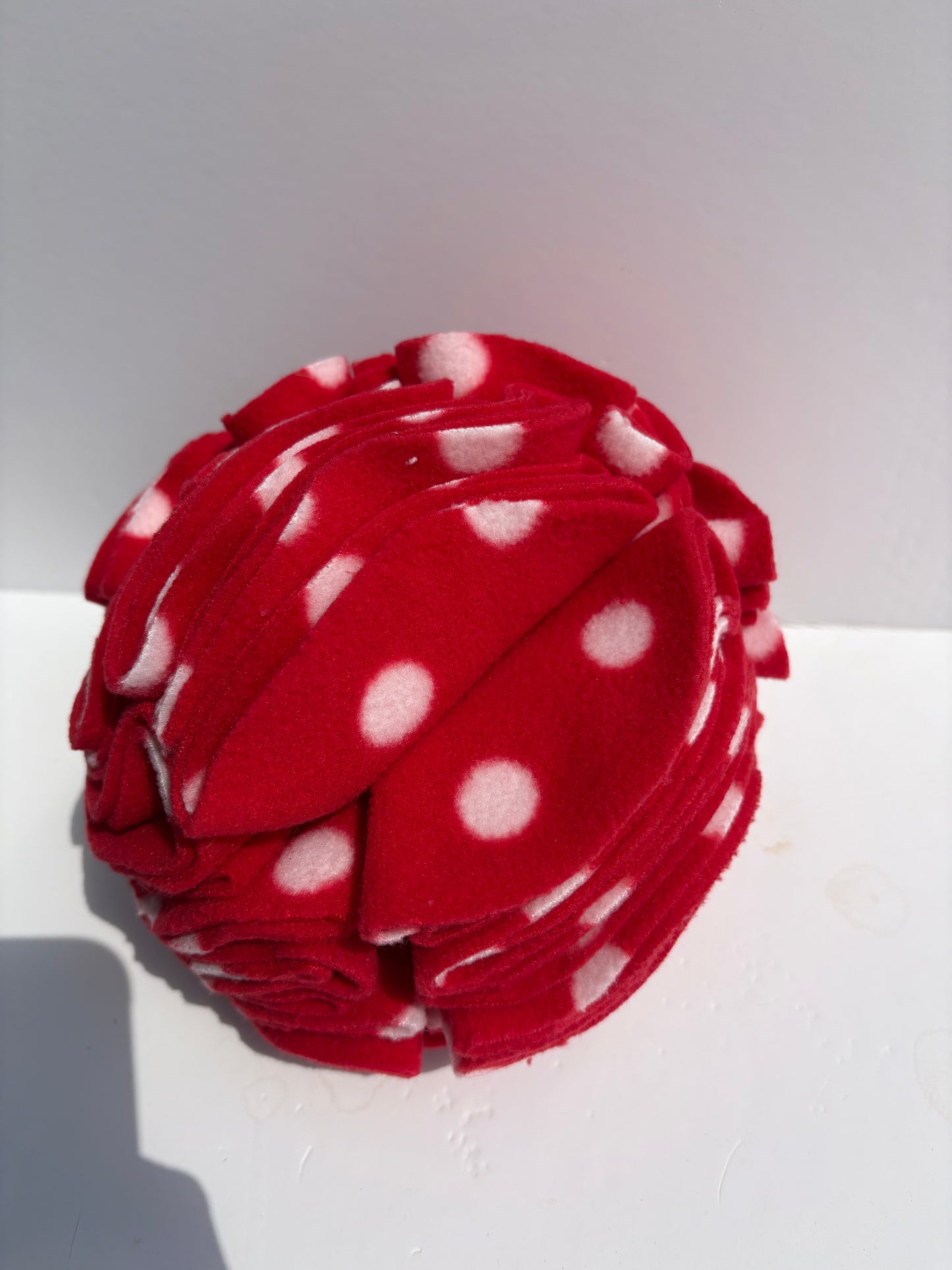 Dog Snuffle Ball 6” Red Spot