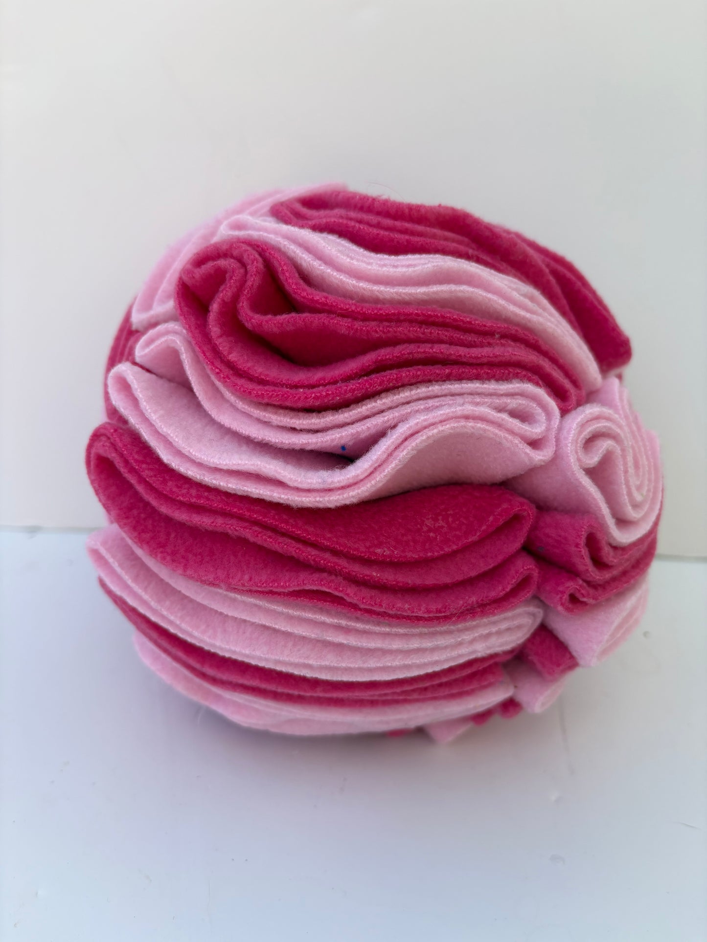 Dog Snuffle Ball 6” Pinks