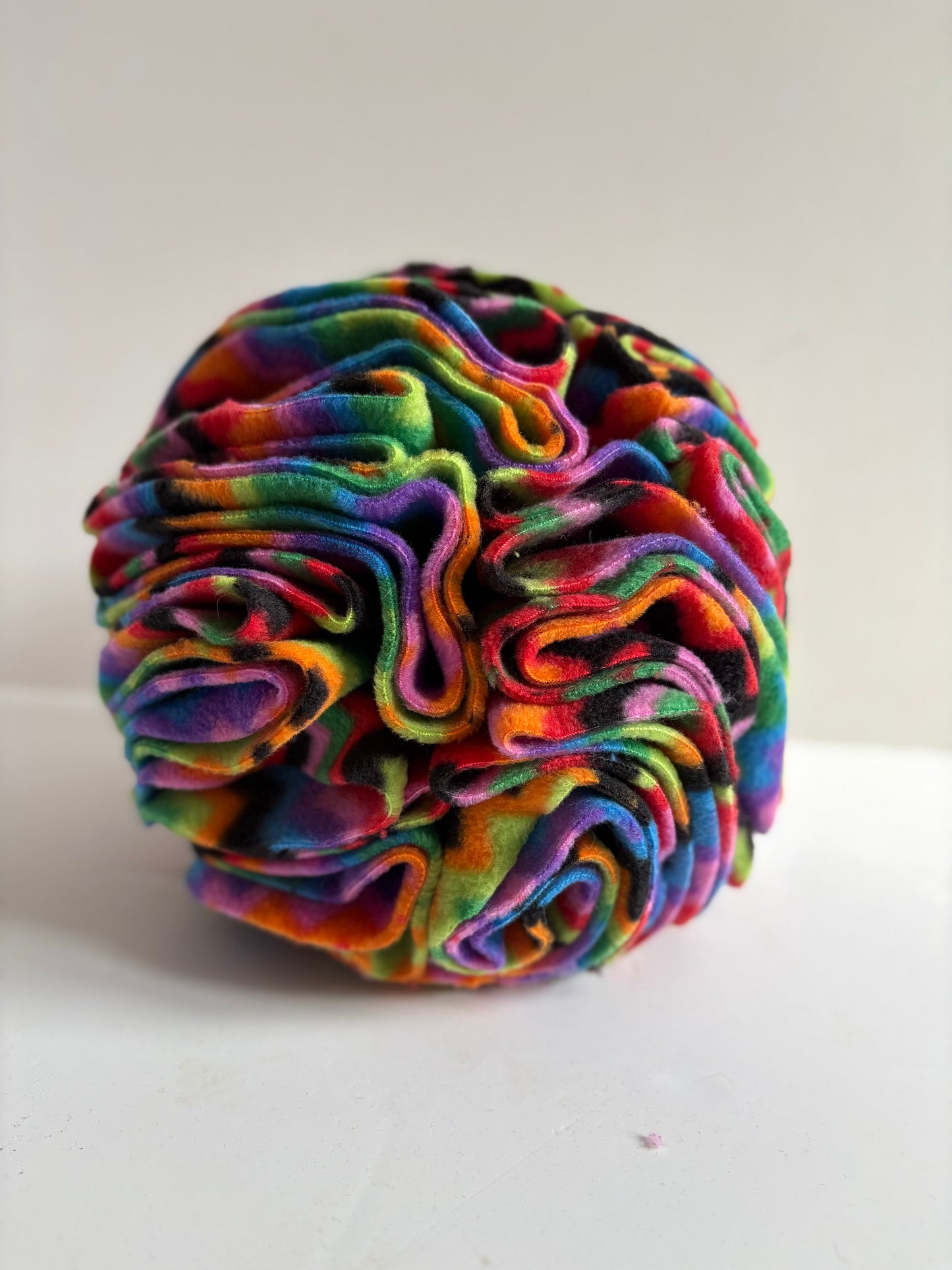 Dog Snuffle Ball 8” Zigzag print