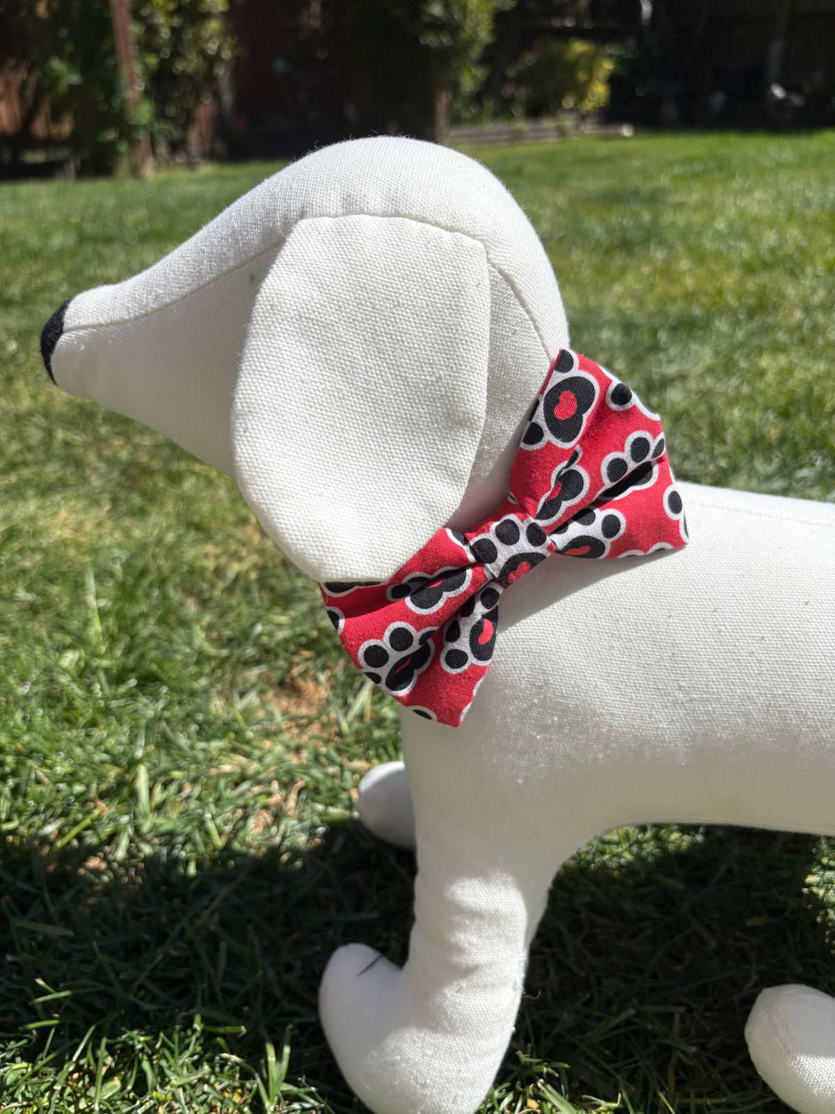 Red Paw Bow